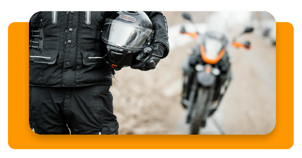 Sem o EPI, o motoboy pode receber multa, ter pontos registrados na CNH e até ser impedido de continuar a trabalhar até regularizar a situação.